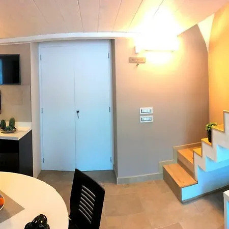 ベッド・アンド・ブレックファスト Oroverde & Nel Cuore Di